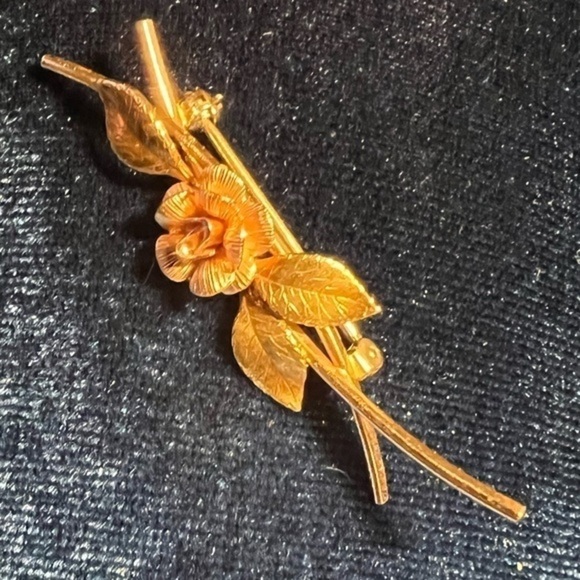 Krementz Vintage Rose Gold Dainty Rose Brooch Pin - Picture 5 of 9